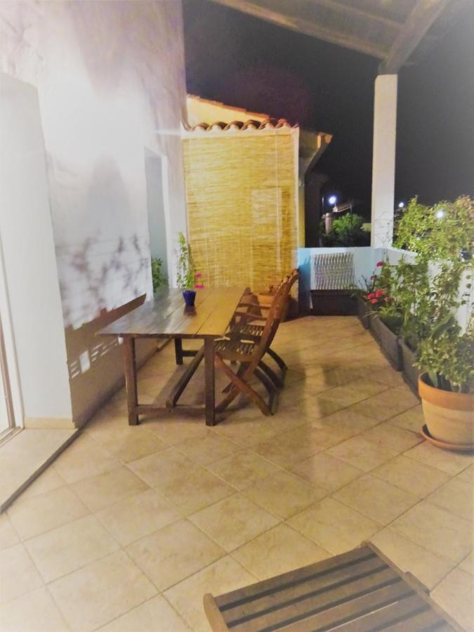 White - San Pantaleo Apartman Kültér fotó