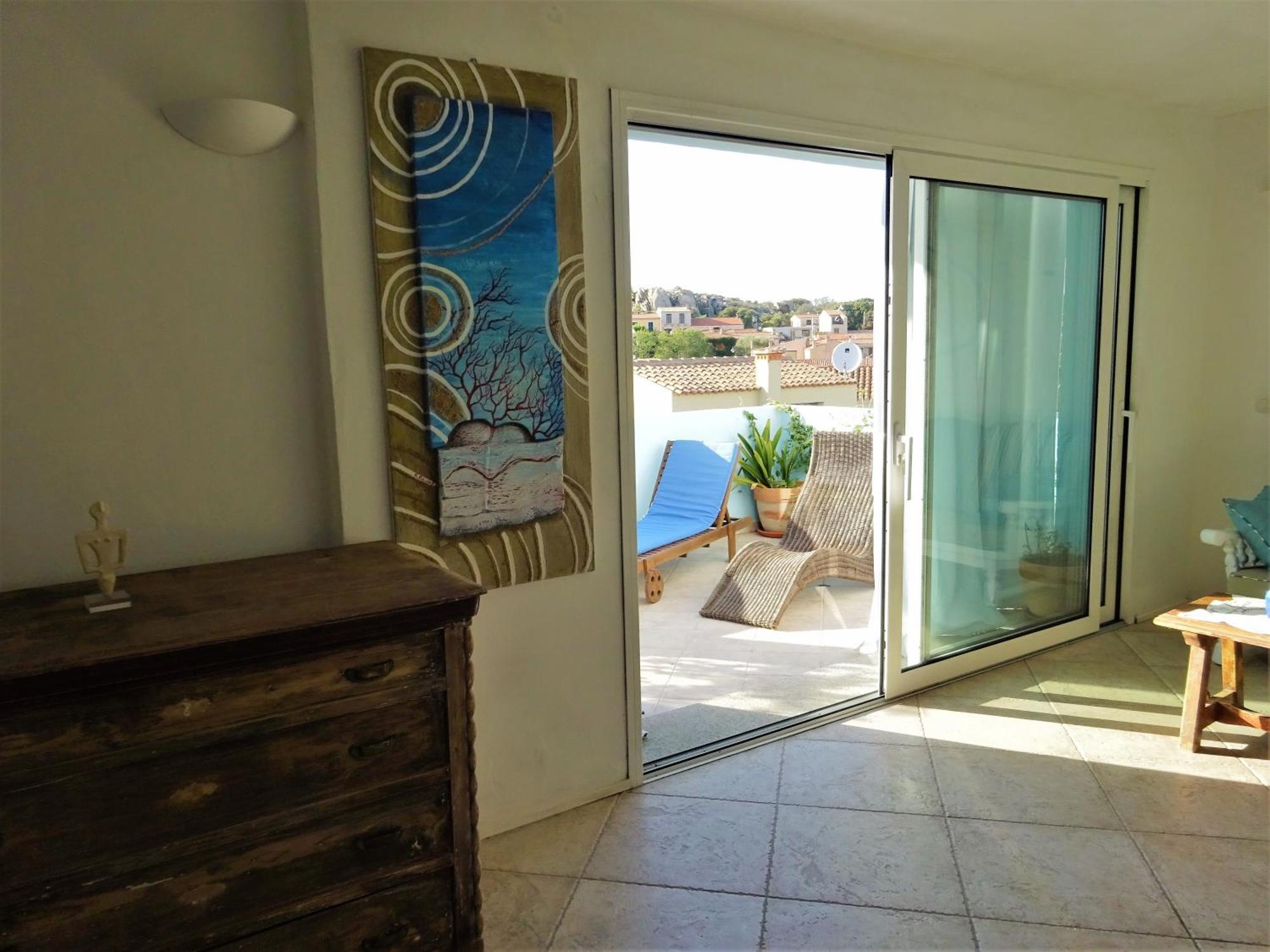 White - San Pantaleo Apartman Kültér fotó