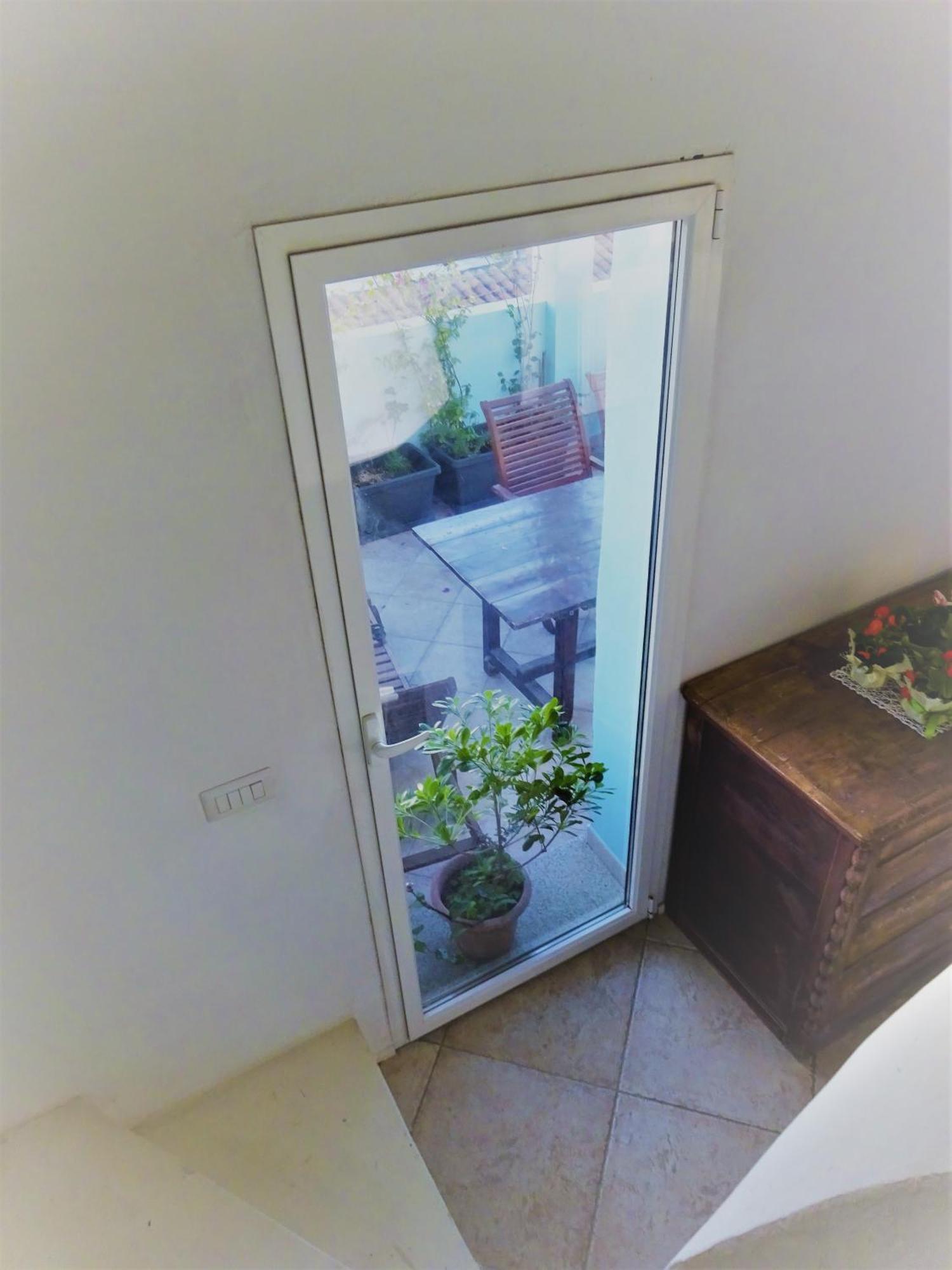 White - San Pantaleo Apartman Kültér fotó