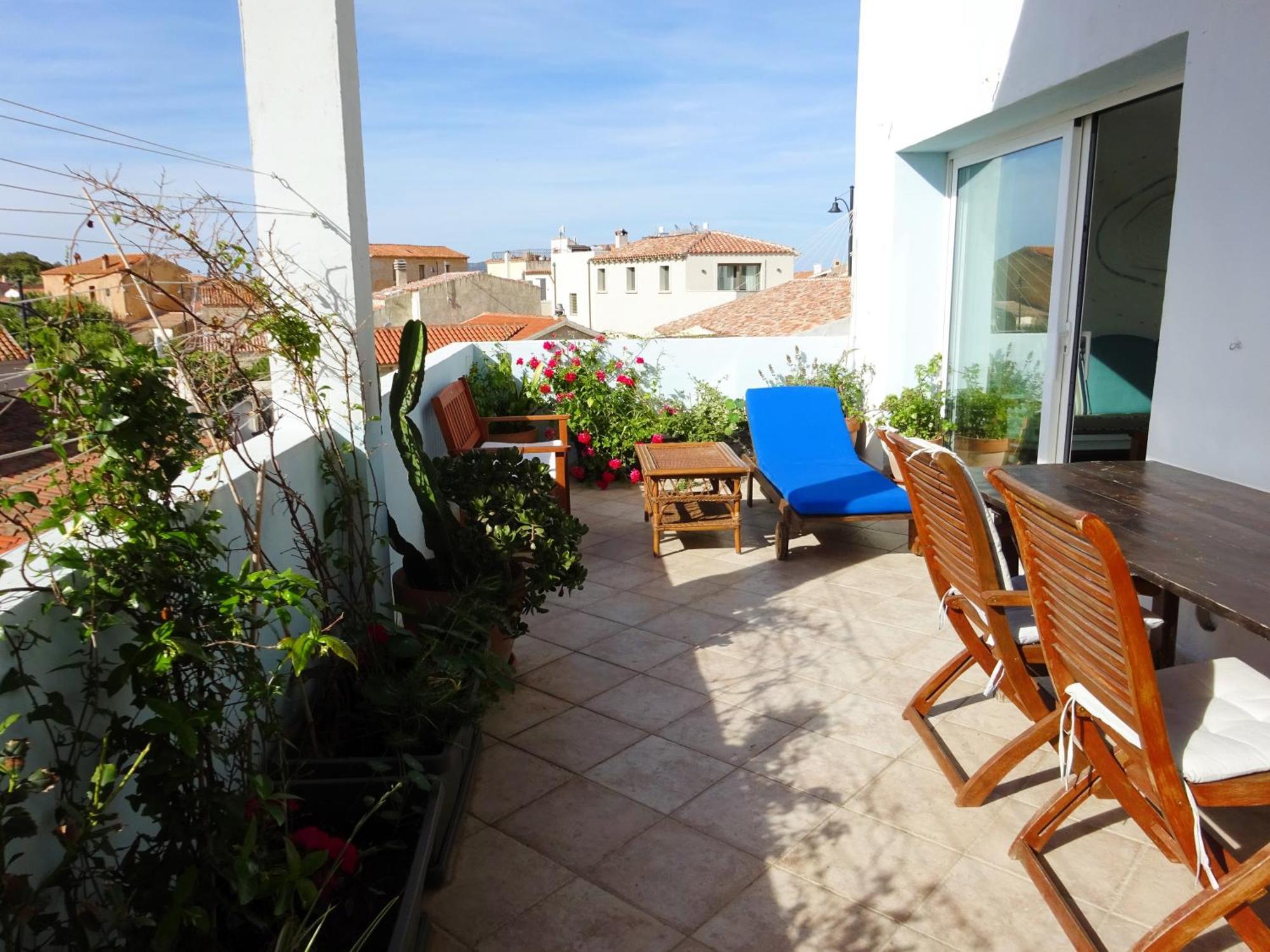 White - San Pantaleo Apartman Kültér fotó